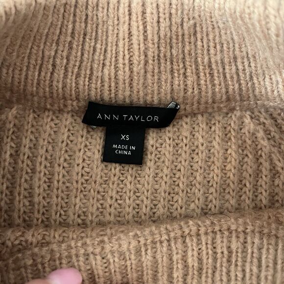 Ann Taylor Womens XS Sweater Dress Ribbed Knit Caramel Latte Pullover Tan 270 - Picture 6 of 7